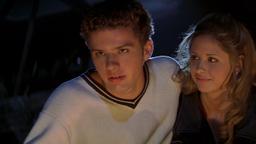 A still from I Know What You Did Last Summer